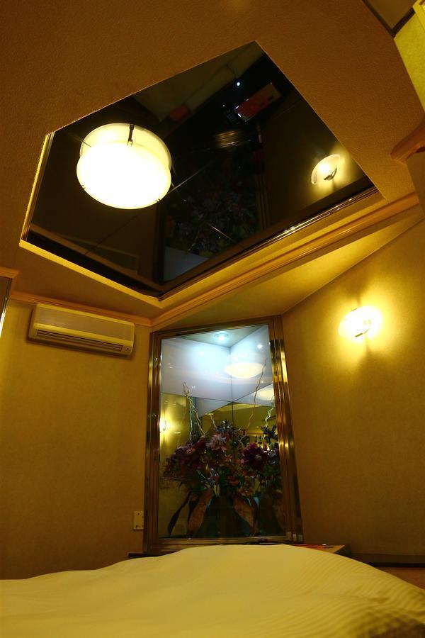 Kyoto Hotel Crown (Adults Only) Dış mekan fotoğraf